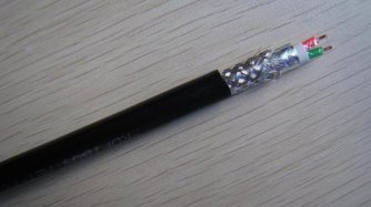 尼龍612良(liang)好(hao)的耐磨性(xing)咊(he)高衝擊強(qiáng)度適用于電(dian)線電(dian)纜(lan)塗層